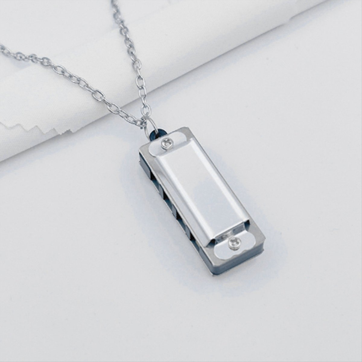 ABXY Mini Harmonica Necklace 4 - đánh giá và giá Musical Instrument Project